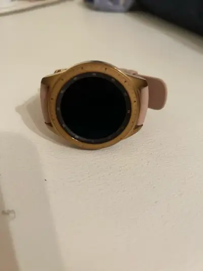 Smartwatch dorado con correa rosa Samsung - miniatura 3