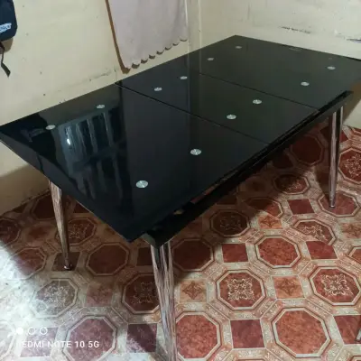 Mesa de comedor de vidrio negro - miniatura 2