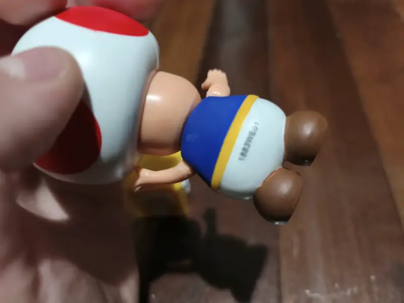 Figura Toad con bloque de la suerte - 4