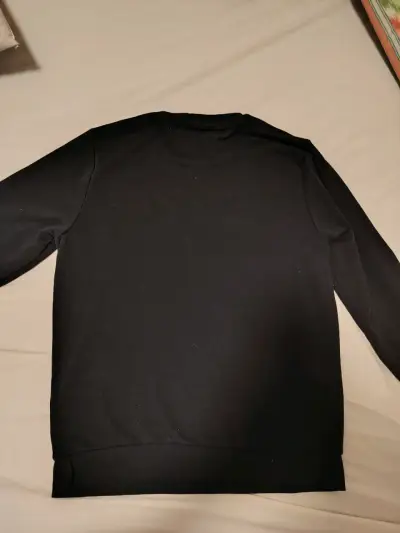 Polerón negro Guess talla m - miniatura 3