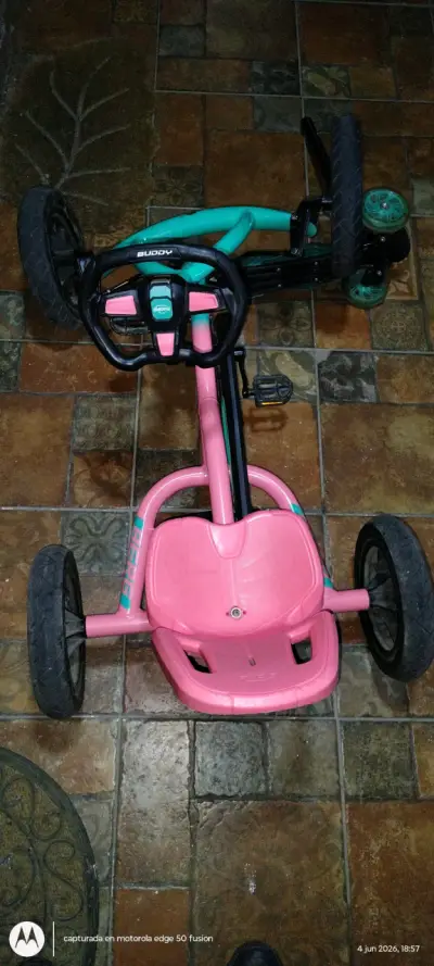 Kart para niños rosa y verde - miniatura 1