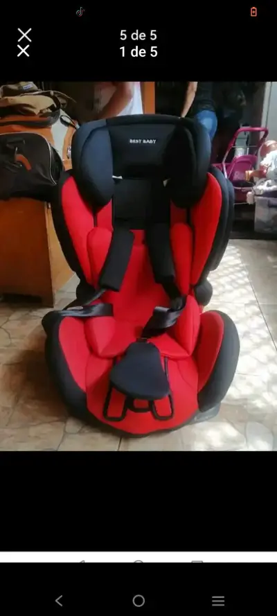 Silla de auto infantil roja - miniatura 4