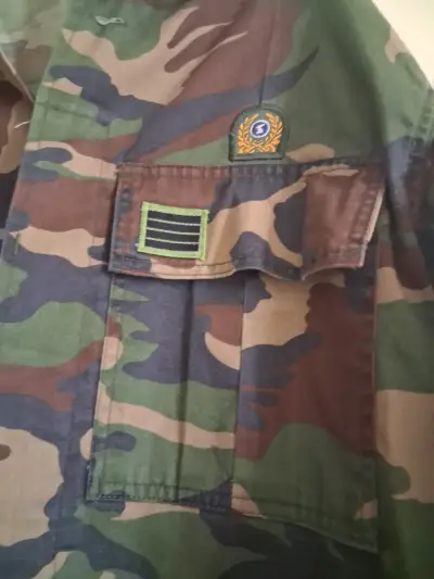 Chaqueta camuflaje militar de korea - miniatura 3