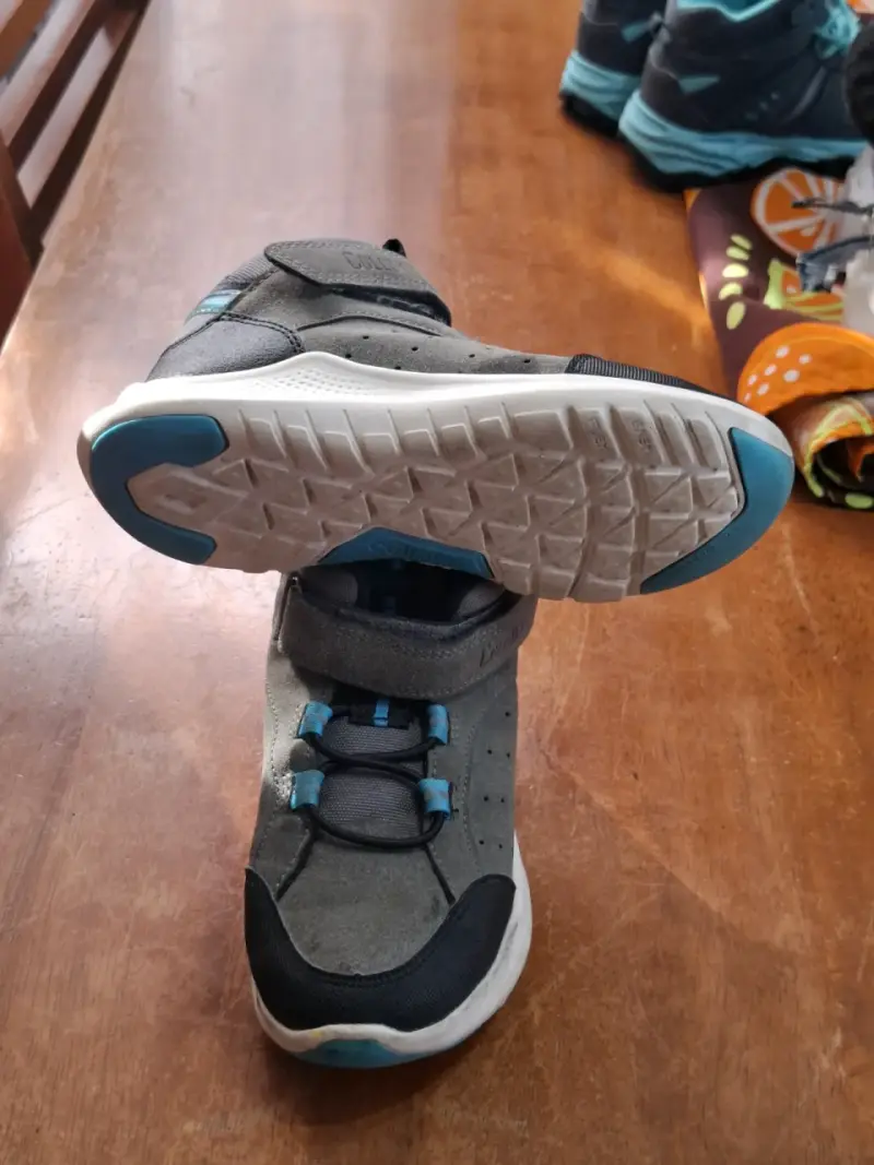 Botas trekking verdes y gris uso. - 5