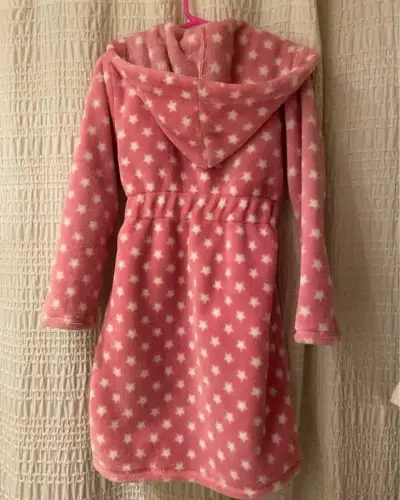 Bata infantil rosa con estrellas - miniatura 2