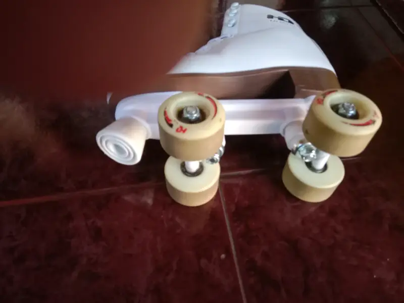 Patines blancos de cuero - 4