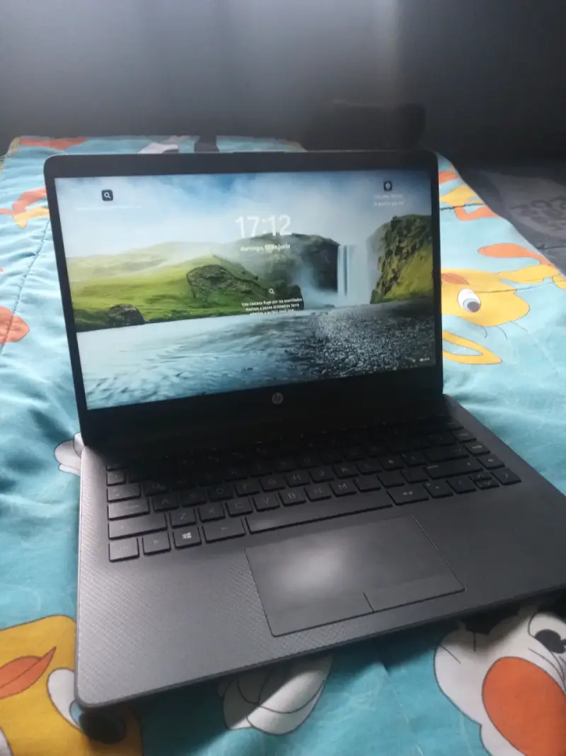Laptop HP en buen estado - 2