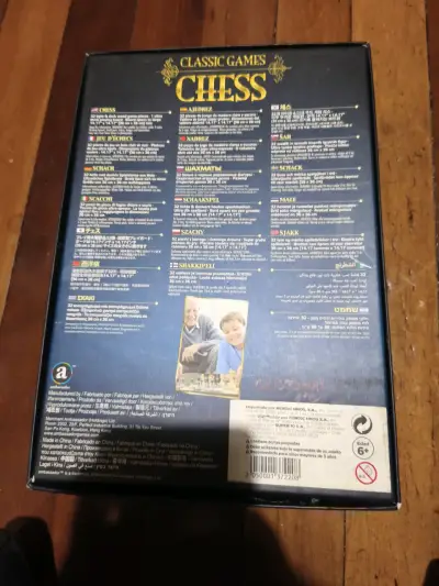 Juego de ajedrez clásico de madera - miniatura 2