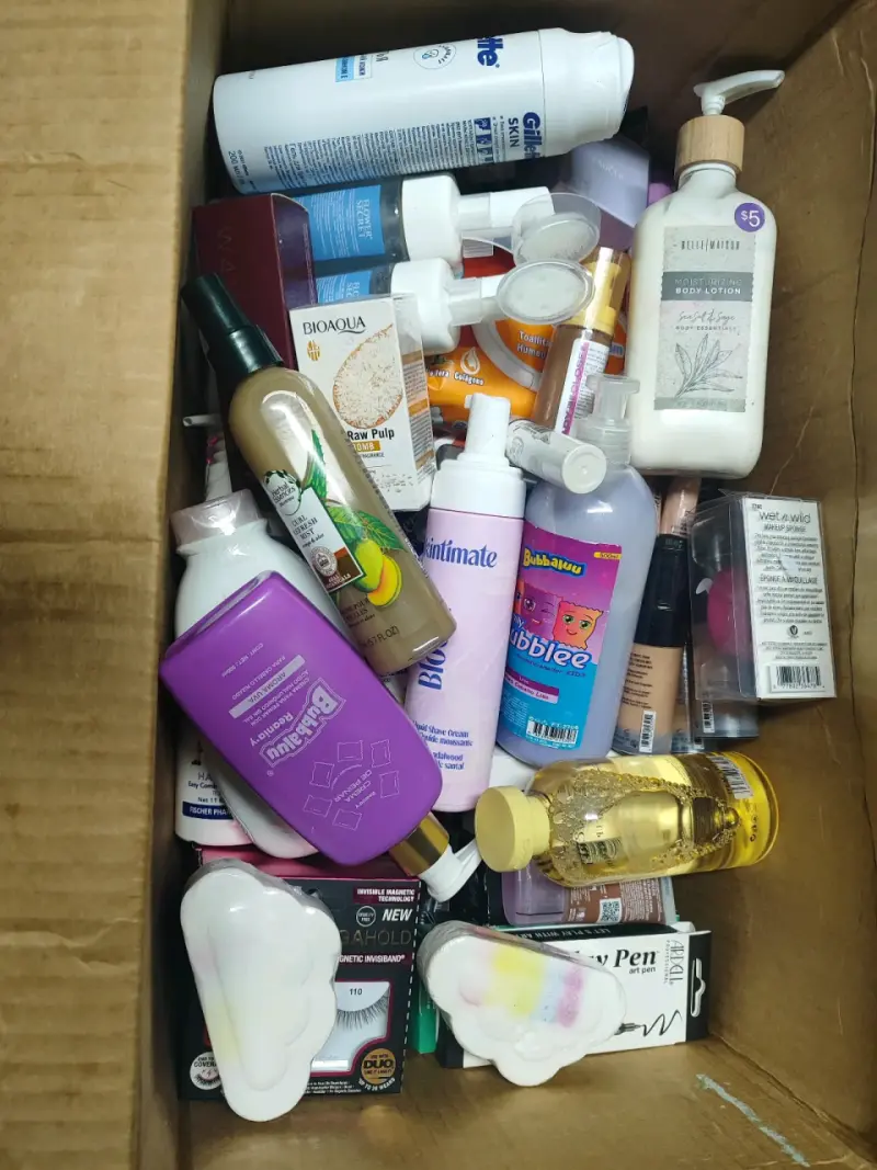 Lote de productos de cuidado personal - 1
