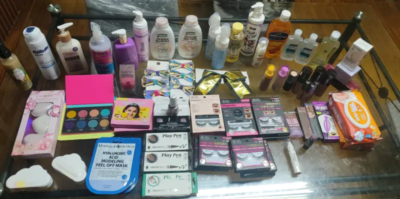 Lote de productos de cuidado personal - 2