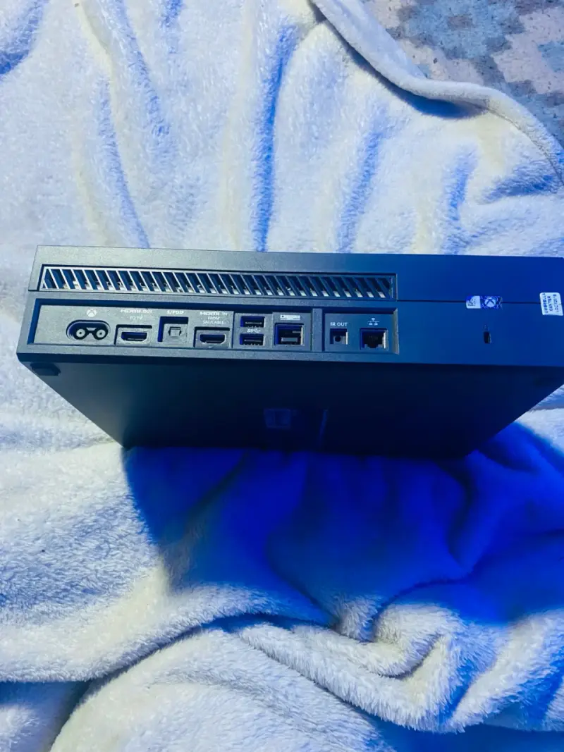 Consola de videojuegos igual permuto por una play4 - 4