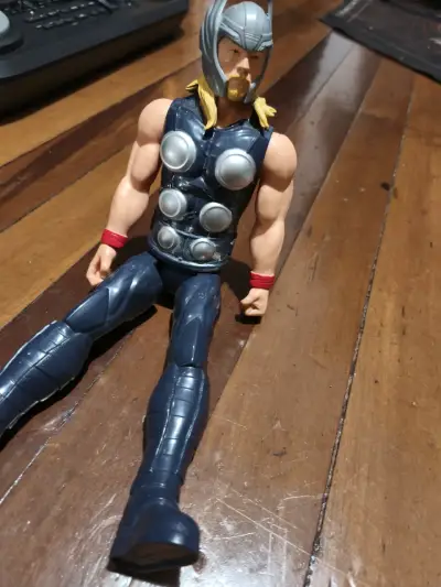 Figura de acción de Thor Superhéroe - miniatura 1