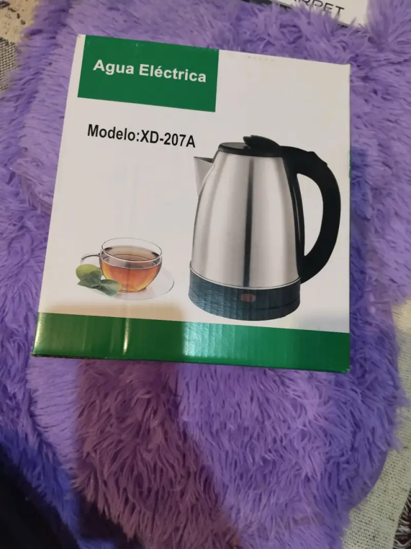 Hervidor eléctrico modelo XD-207A 2 litros
