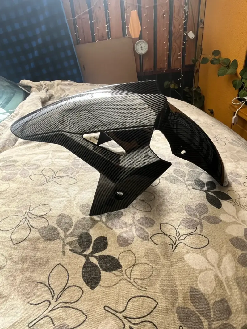 Guardabarros delantero z400/ninja 400 tipo fibra - 2