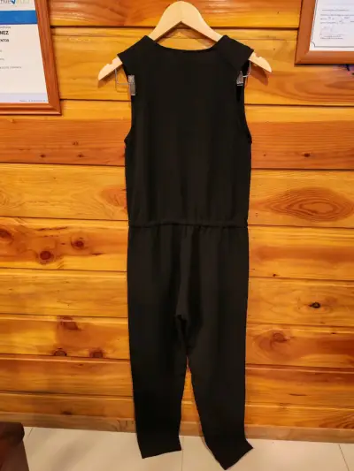 Jumpsuit negro sin mangas - miniatura 2