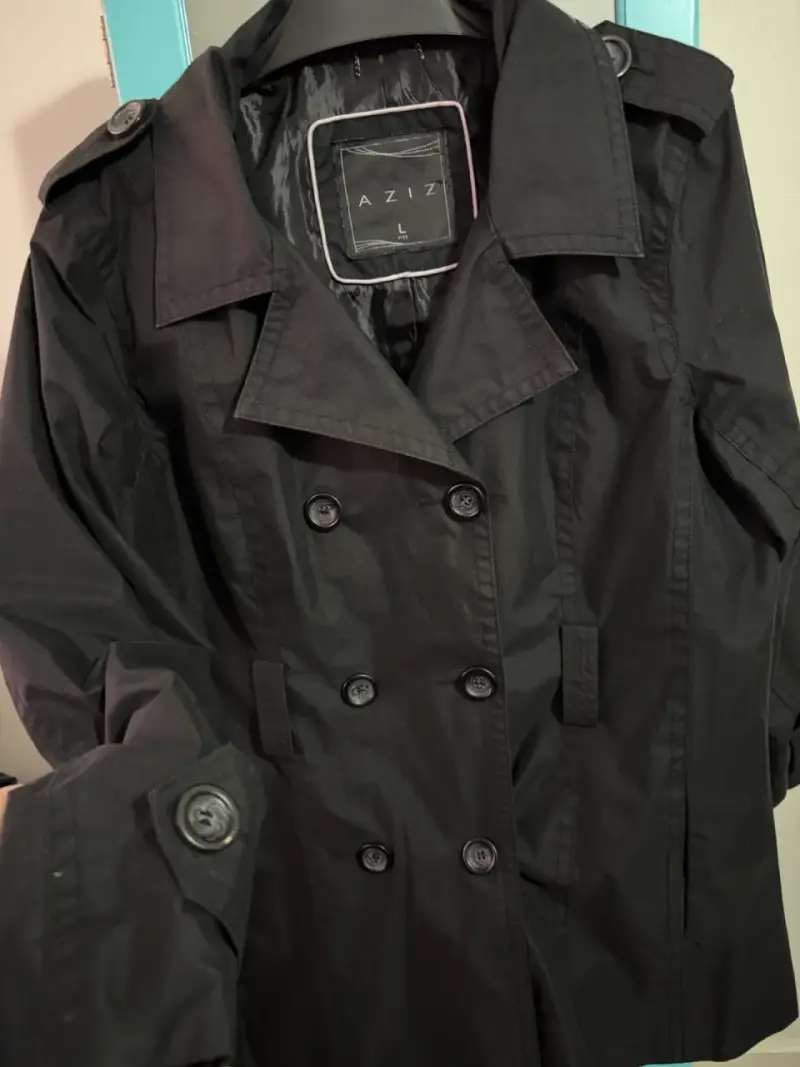 Trench negra de mujer - 2