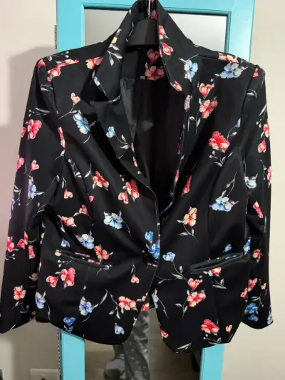 Blazer floral negro con colores vivos - miniatura 1