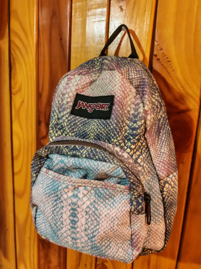 Mochila Jansport estampado serpiente - 2