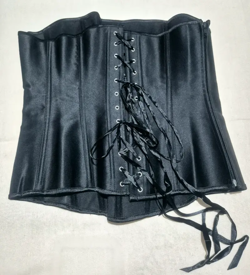 Corset negro con encaje blanco - 2