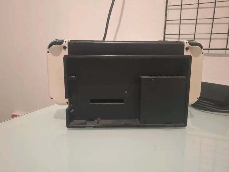 Nintendo Switch V2 - 3