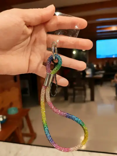 Llavero arcoíris brillante - miniatura 1