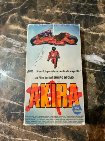 Cinta VHS de Akira subtitulada - miniatura 1