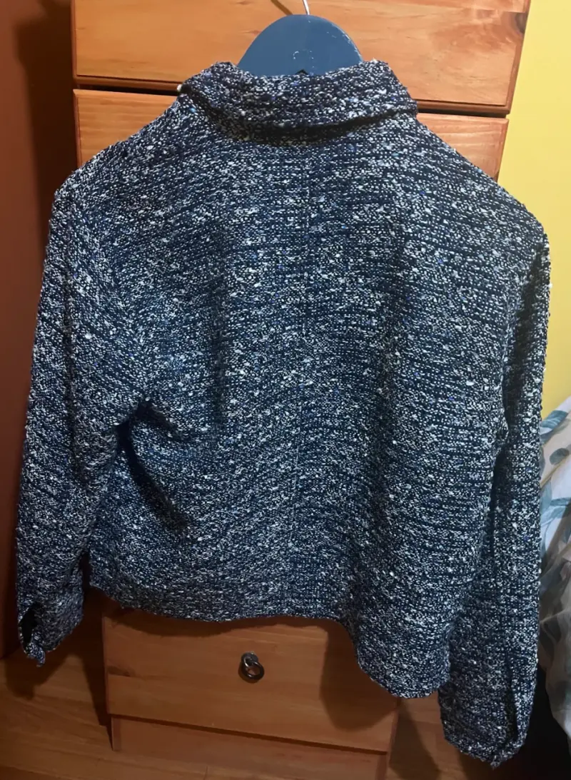 Chaqueta Basement azul con botones dorados - 4