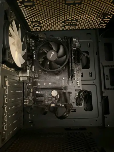 Se vende pc gamer sin tarjeta grafica - miniatura 4