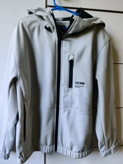 Chaqueta gris con capucha ZARA niño - miniatura 1