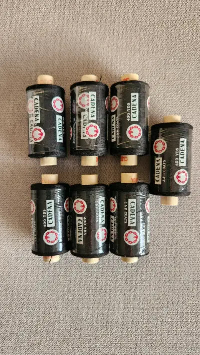 Hilos de coser negros Cadena - miniatura 1