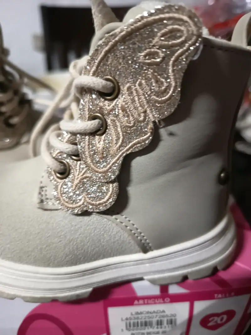 Botines beige para niña - 3