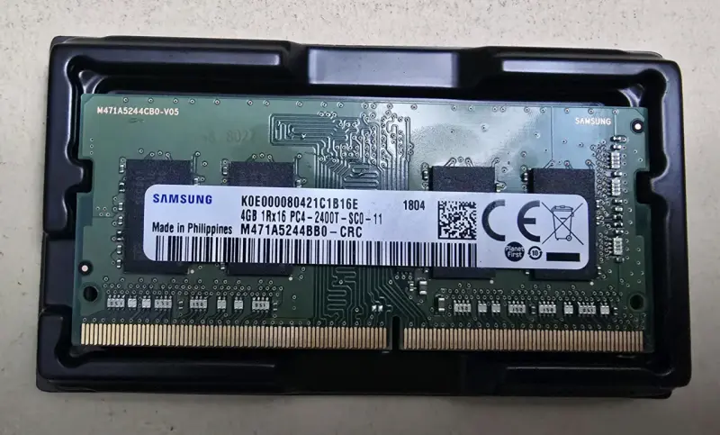 Memoria RAM Samsung 4GB 1Rx16 PC4 - 1