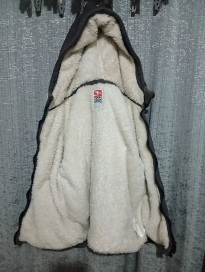 Chaqueta negra con interior de chiporro - 1