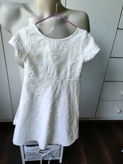 Vestido blanco encaje florar - miniatura 1