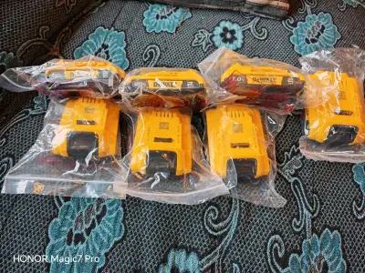 Baterías DeWalt 20V 2ah - miniatura 1
