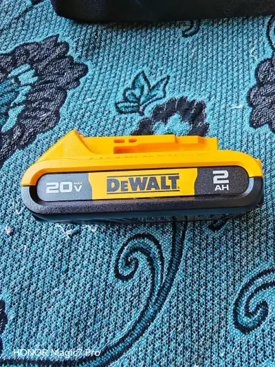 Baterías DeWalt 20V 2ah - miniatura 5