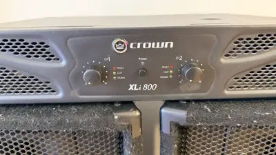 Parlantes Peavey con amplificador - miniatura 5