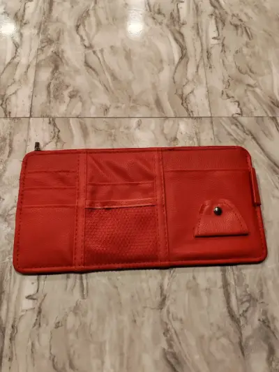 Billetera roja de cuero - miniatura 1