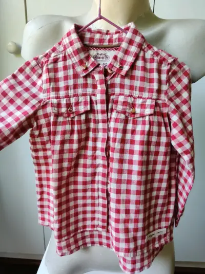 Camisa a cuadros roja y blanca - miniatura 1
