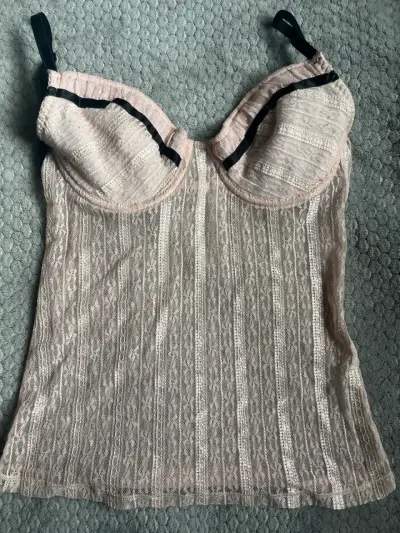 Camiseta corset encaje rosa - miniatura 1