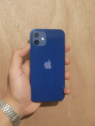 iPhone 12 🔋79% - miniatura 1