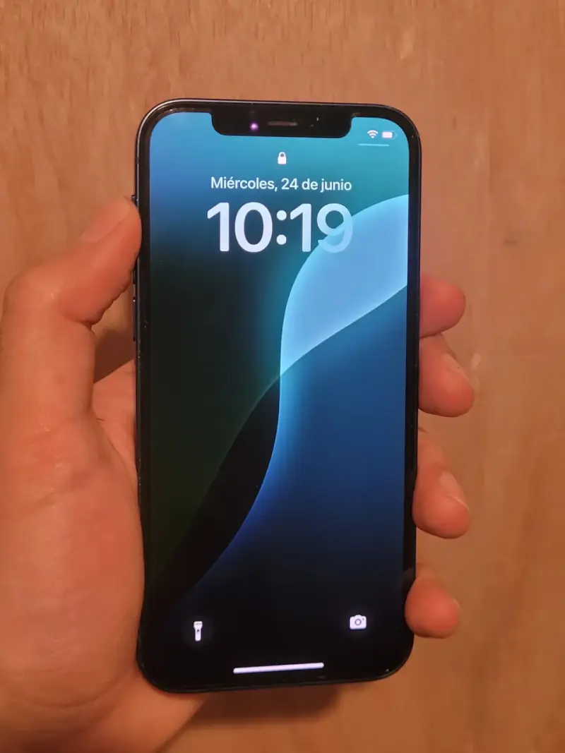 iPhone 12 🔋79% - 2