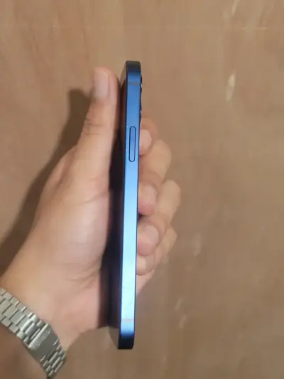 iPhone 12 🔋79% - miniatura 4