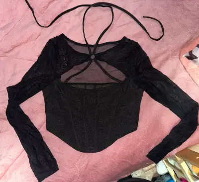 Top negro con diseño corsé Shein - miniatura 5