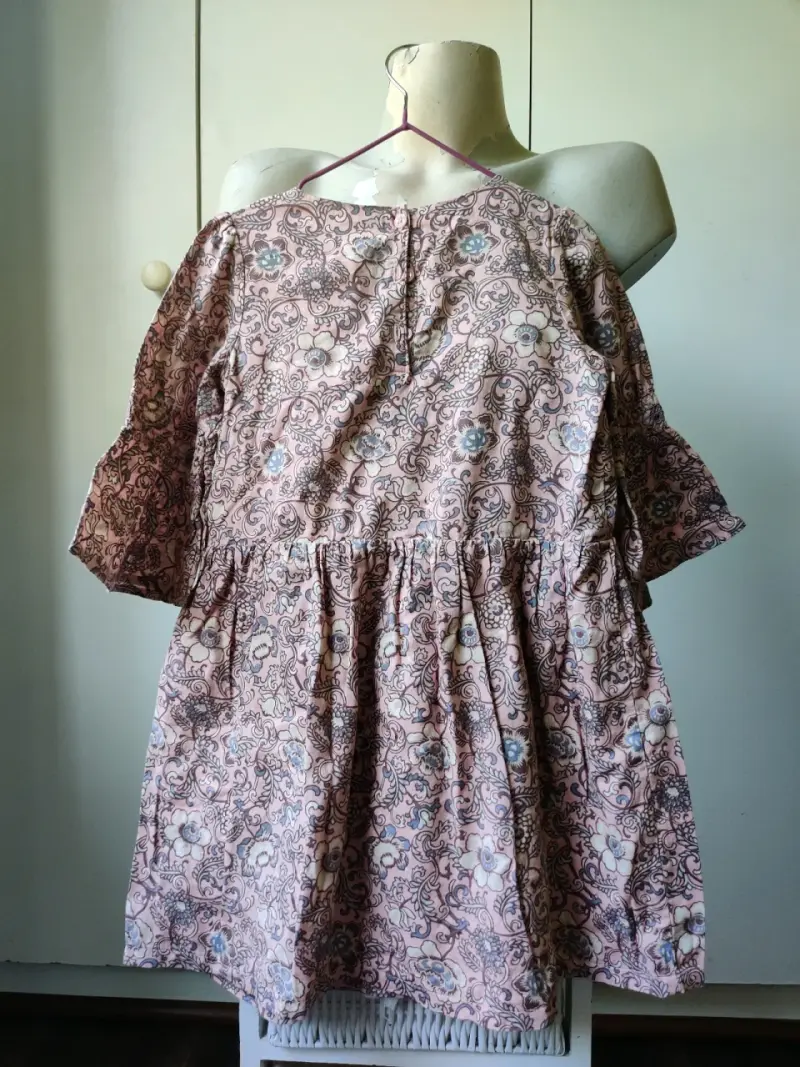 Vestido infantil floral rosado - 2