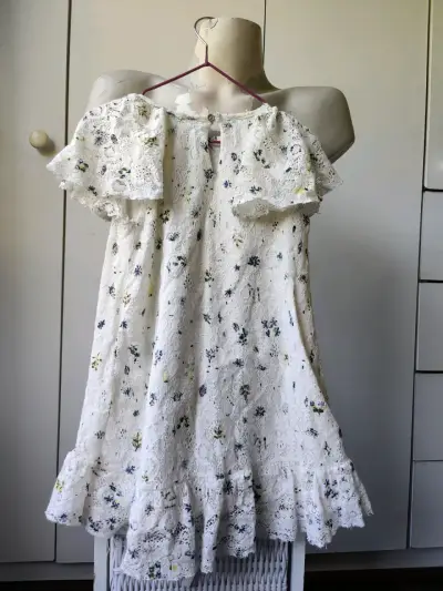 Vestido blanco floral - miniatura 2