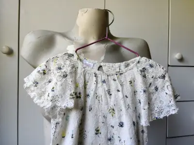 Vestido blanco floral - miniatura 3