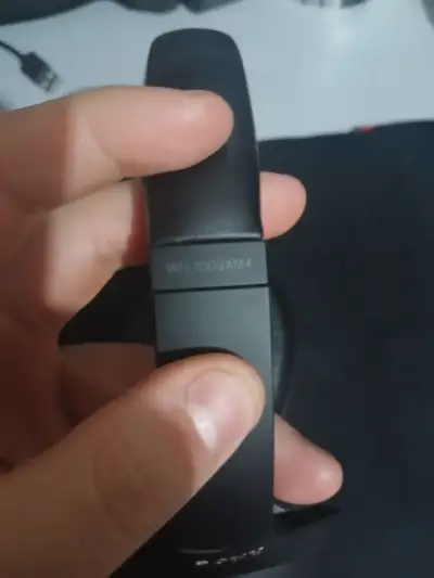 Audífonos Sony inalámbricos negros - miniatura 2