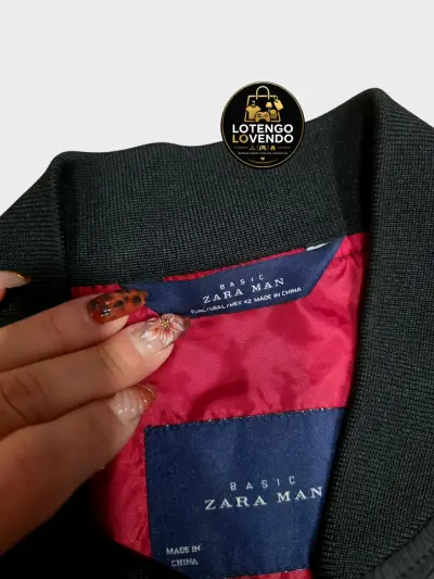 Chaqueta bomber negra con parches - miniatura 2