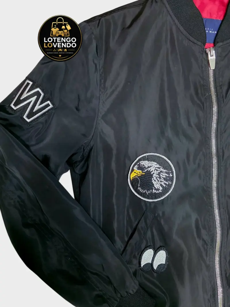 Chaqueta bomber negra con parches - 3